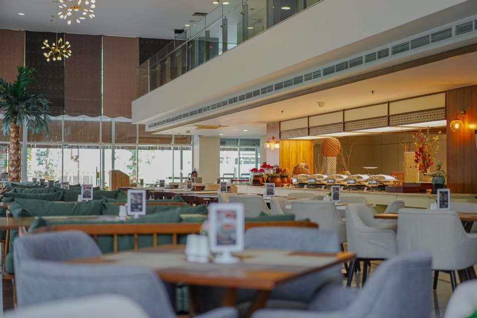 Restaurant/places to eat, Food and drinks