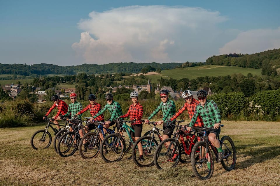 Cycling, Mountain view