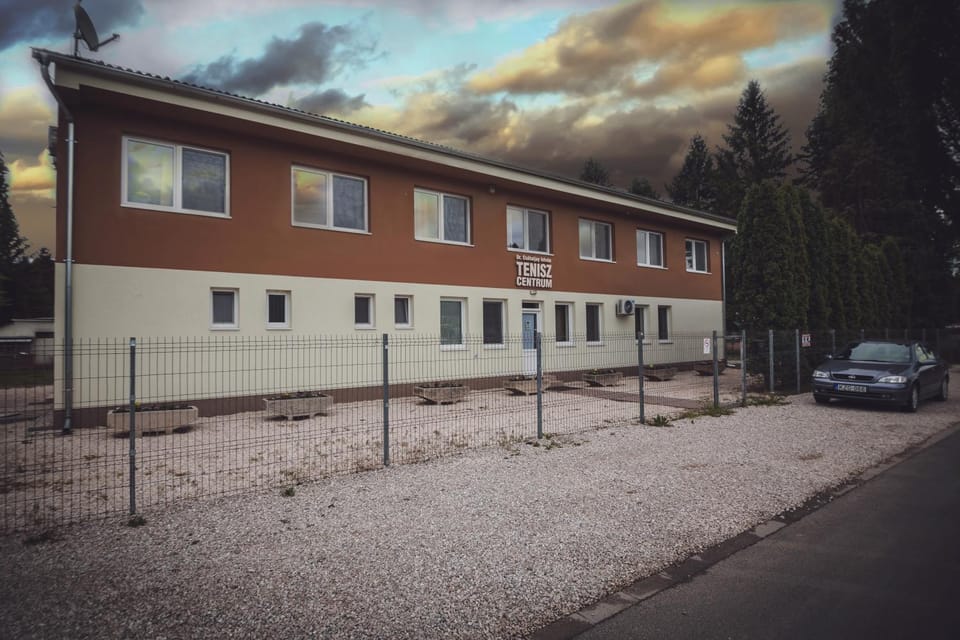 Tenisz Panzió - Baja Bed and Breakfast in Vojvodina