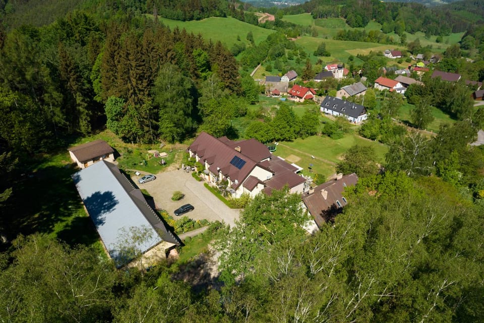Off site, Bird's eye view