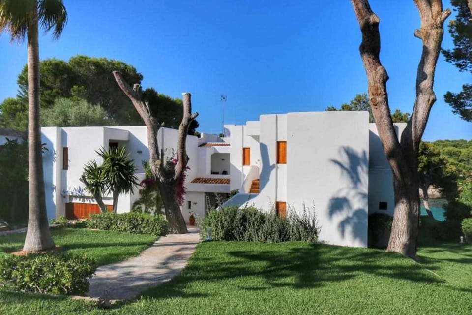 Villa Sa Pau . Villa in Migjorn