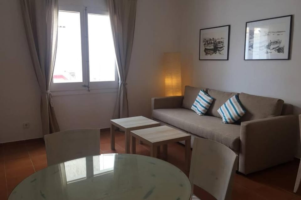 PORTBELL FAR Apartment in L'Escala