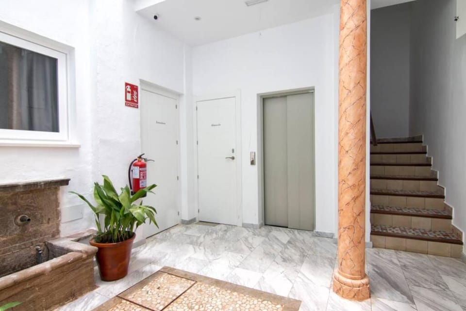 Rosarioseis GENERALIFE Apartment in Granada