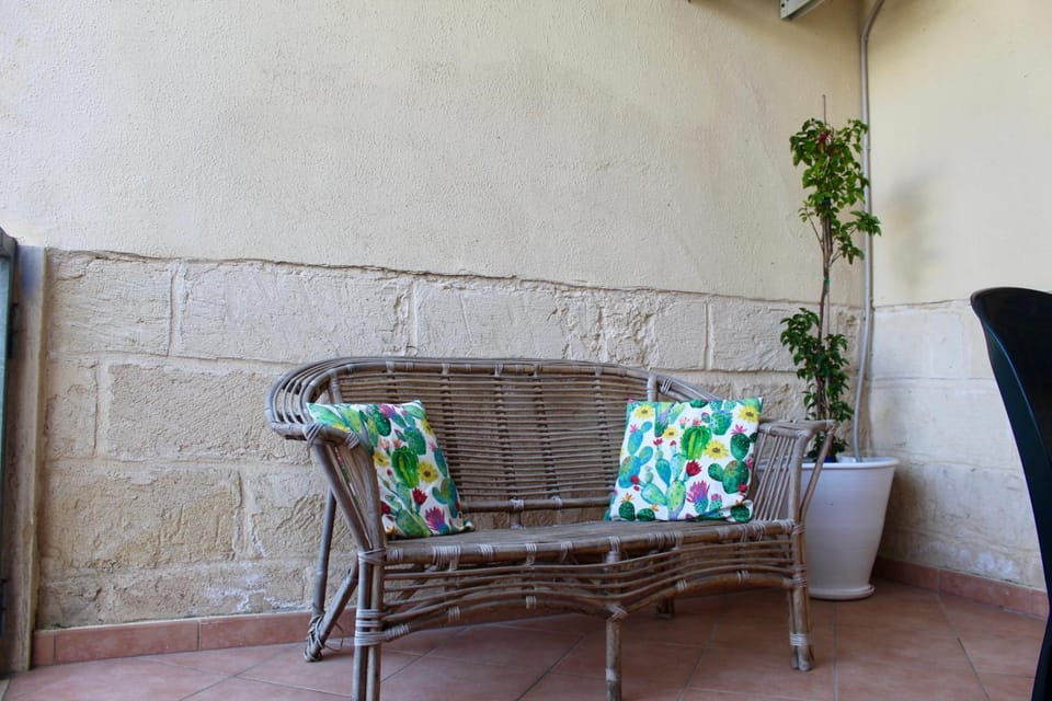 Patio, Balcony/Terrace