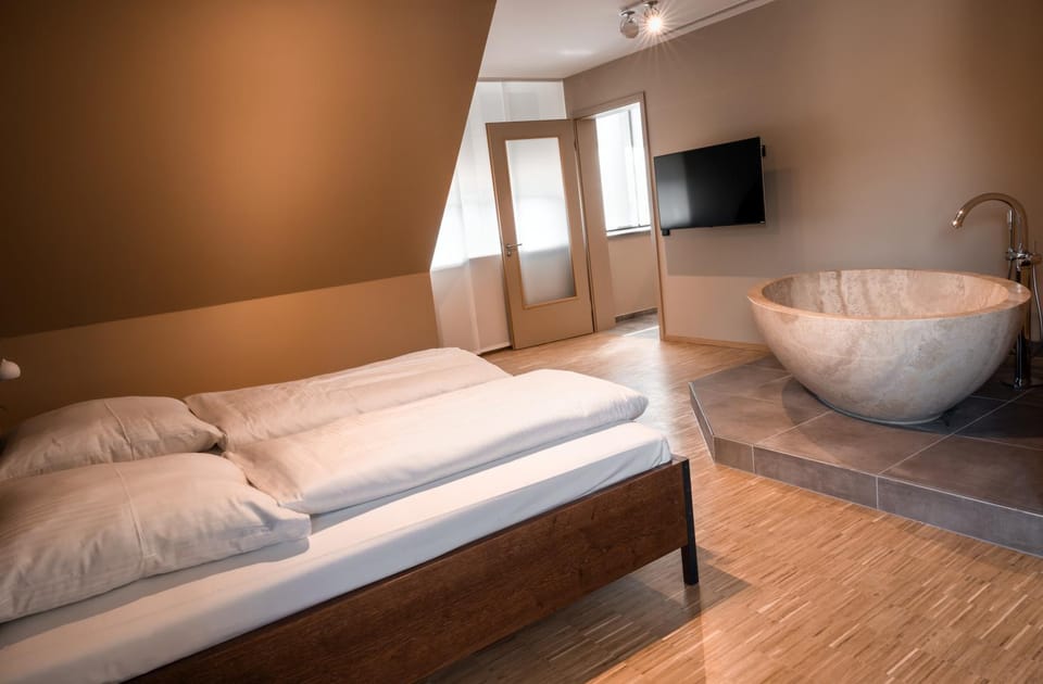 Bed, Photo of the whole room, Bath