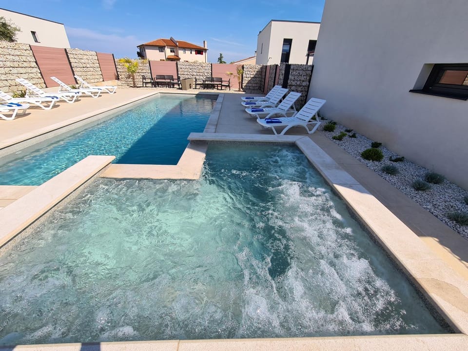 Pool view, Swimming pool, Swimming pool