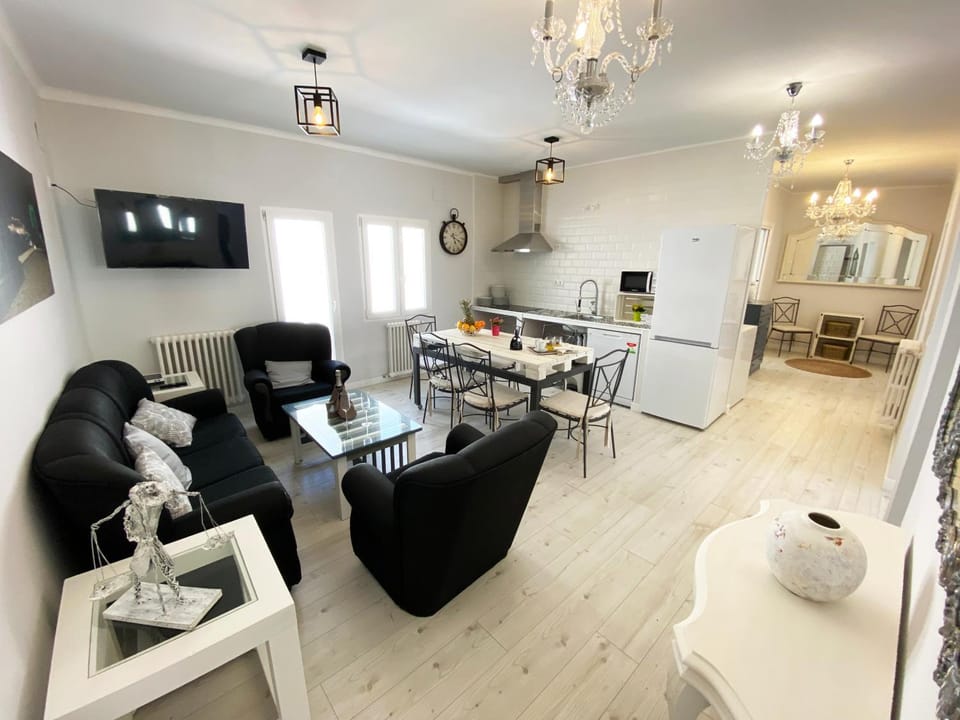 Lounge or bar