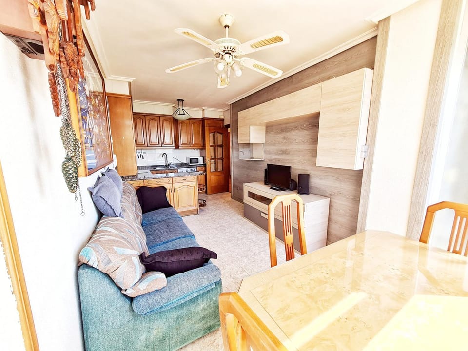Communal lounge/ TV room, Living room