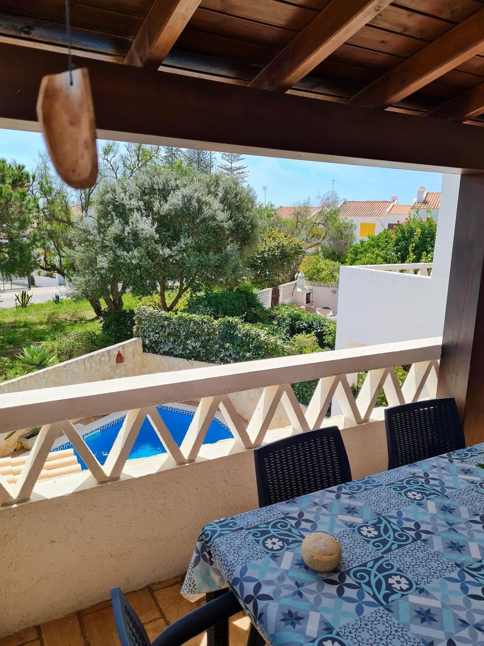View (from property/room), Balcony/Terrace, Dining area, Pool view