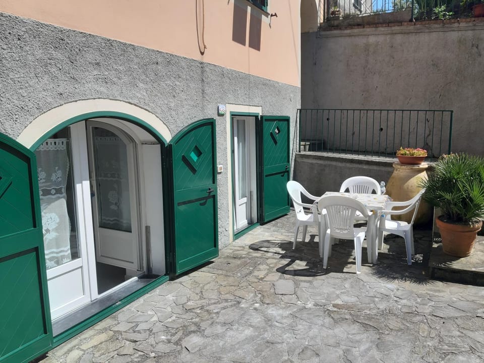 Appartamento Il giardino Apartment in Levanto