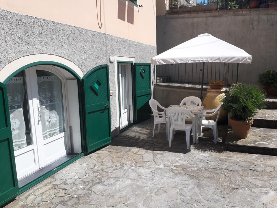 Appartamento Il giardino Apartment in Levanto