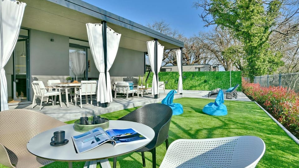 Property building, Garden, Seating area
