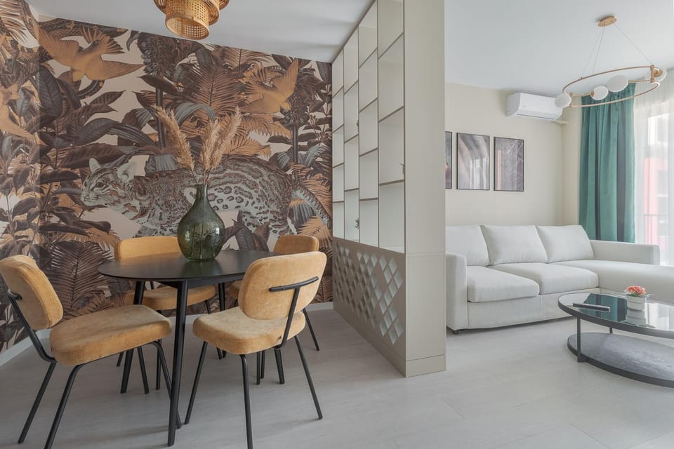 Living room, Seating area, Dining area