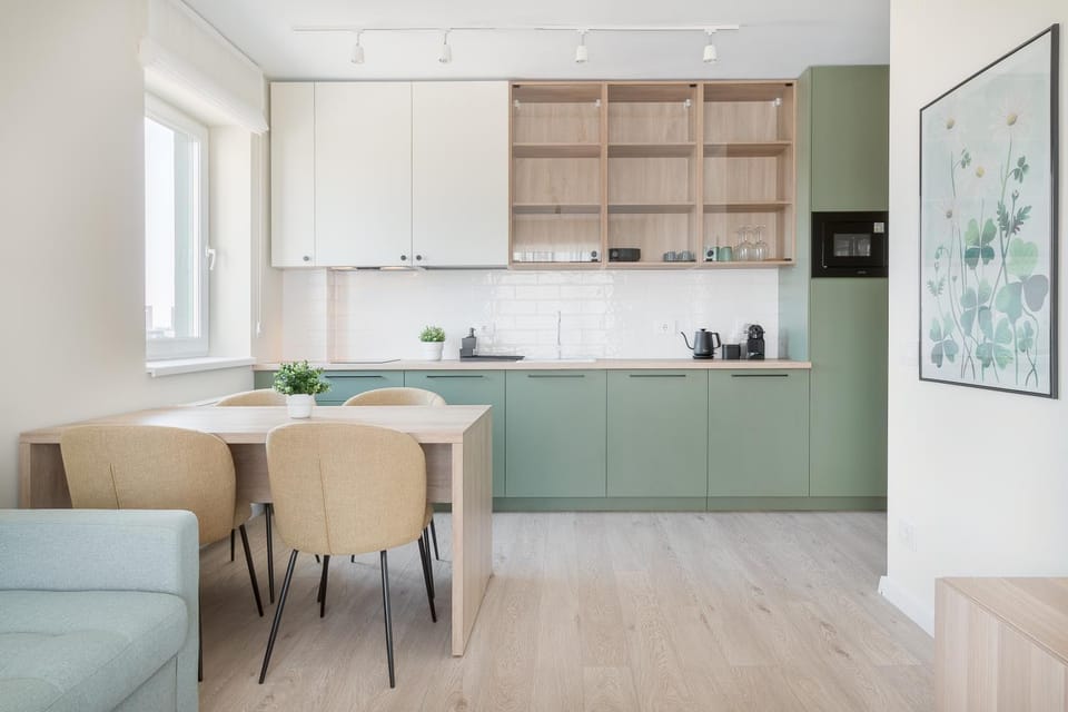 Coffee/tea facilities, Kitchen or kitchenette, Dining area, minibar, stove