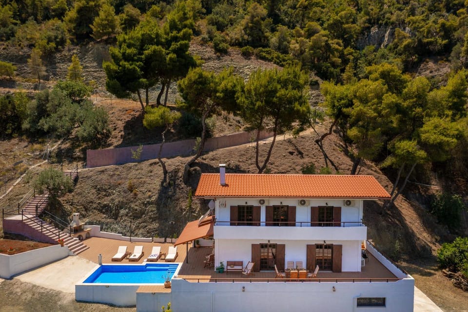Property building, Bird's eye view, Pool view