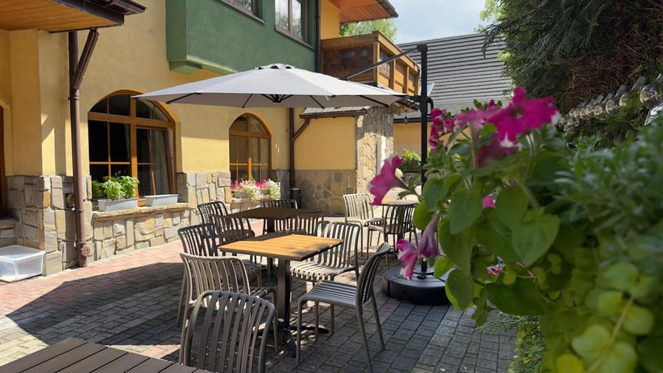 Patio, Day, Garden view