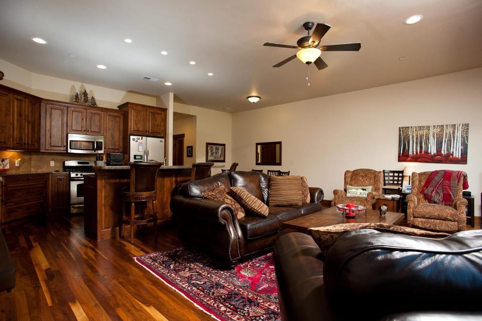 Crimson Cliffs Unit 5 House in Durango