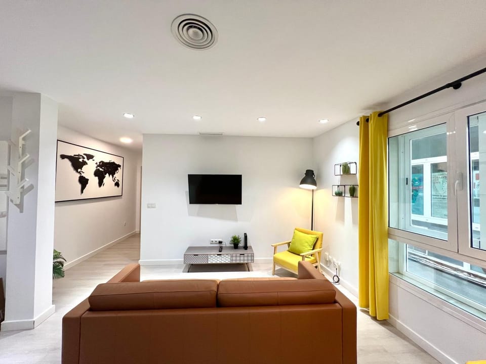 TV and multimedia, Living room, Seating area