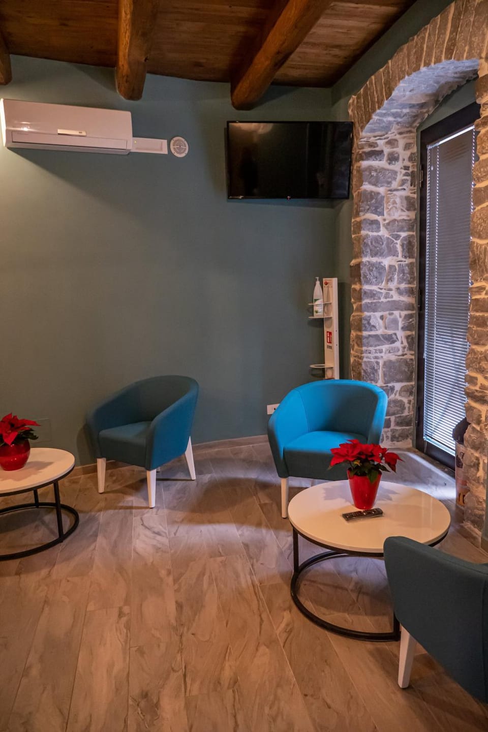 Lounge or bar