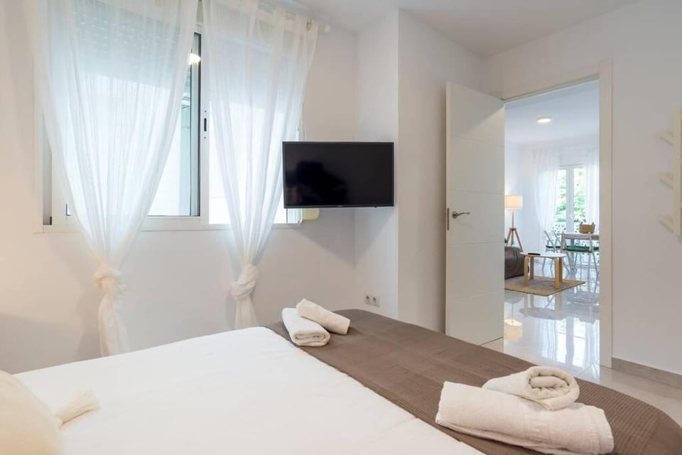 TGH/ Victoria Green Center 2B Apartment in Malaga
