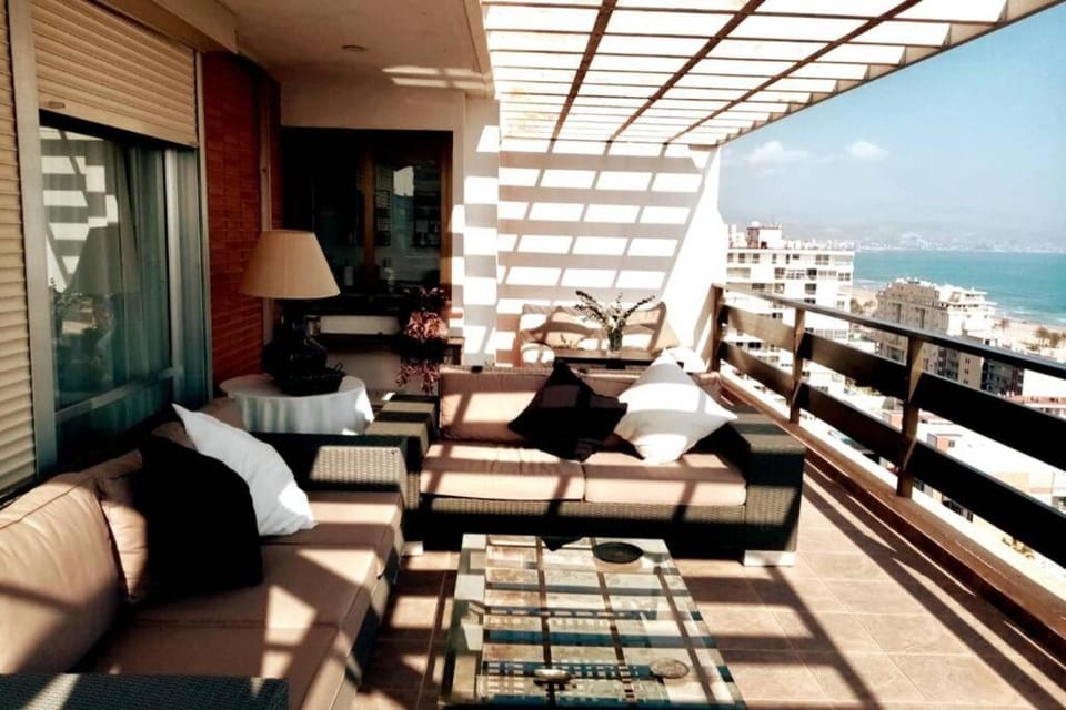 Natural landscape, View (from property/room), Balcony/Terrace, Living room, Evening entertainment, Sea view