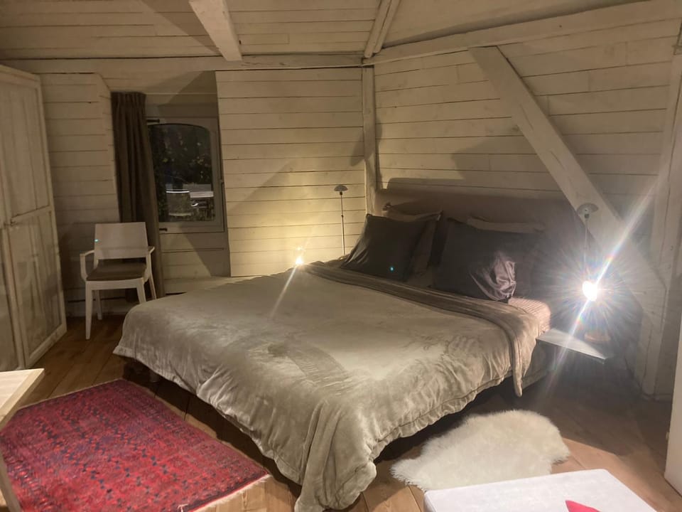 Canal Central Bed and Breakfast in Bruges