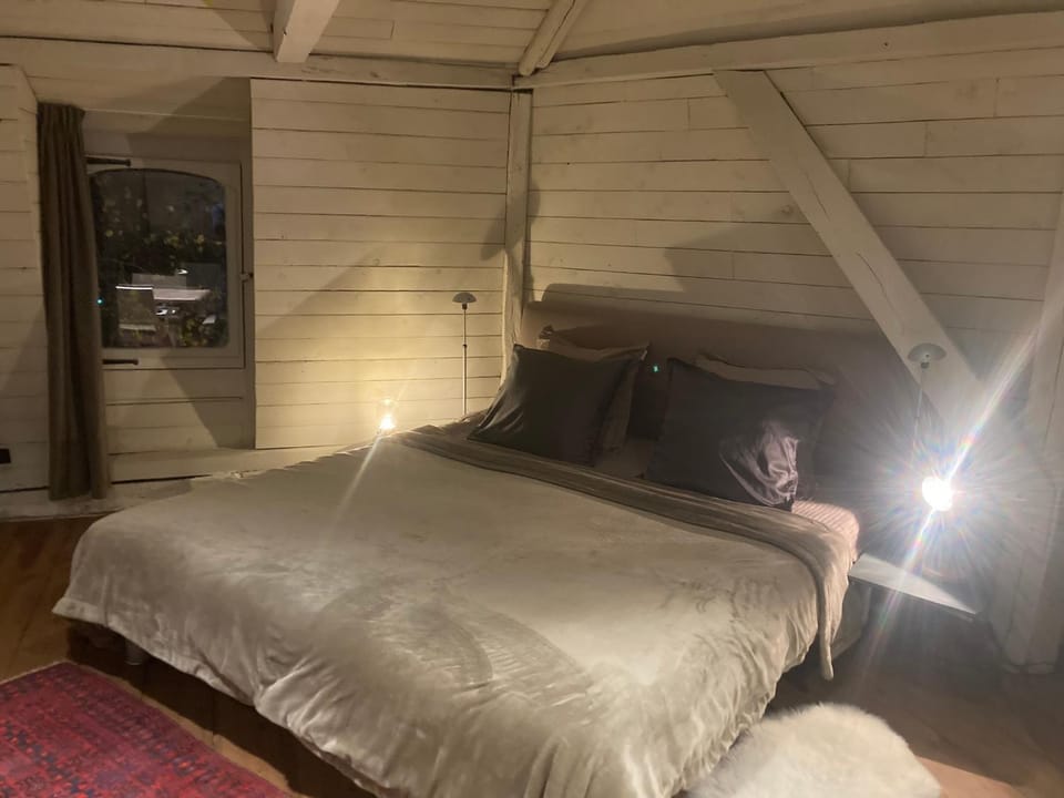 Canal Central Bed and Breakfast in Bruges