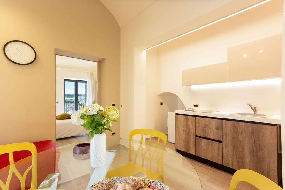 Living room, Seating area, Dining area, kitchen