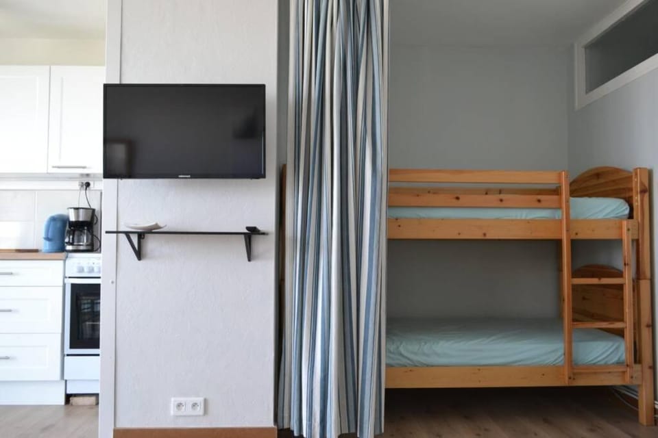 TV and multimedia, bunk bed