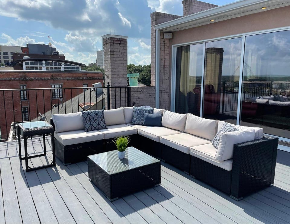Riverview Penthouse House in Savannah