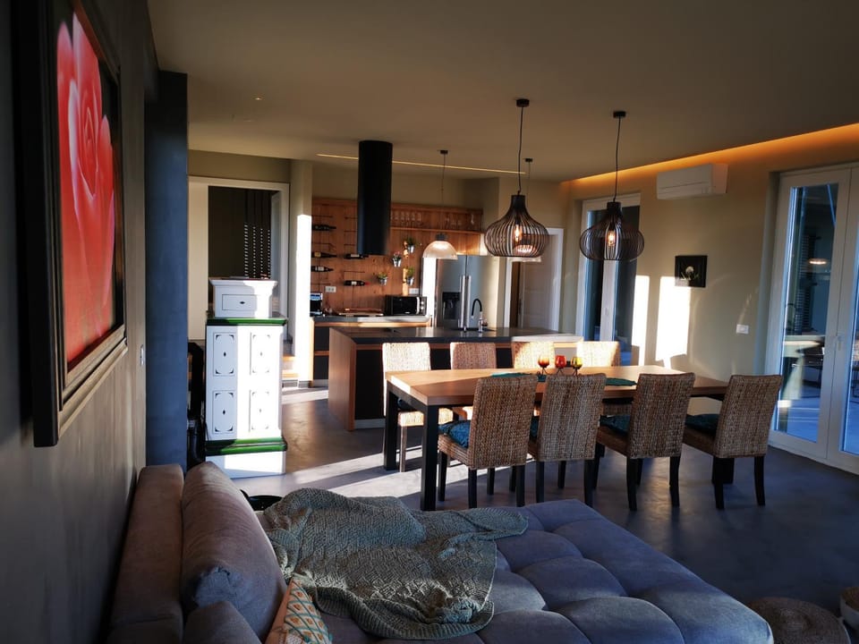 Living room, Dining area