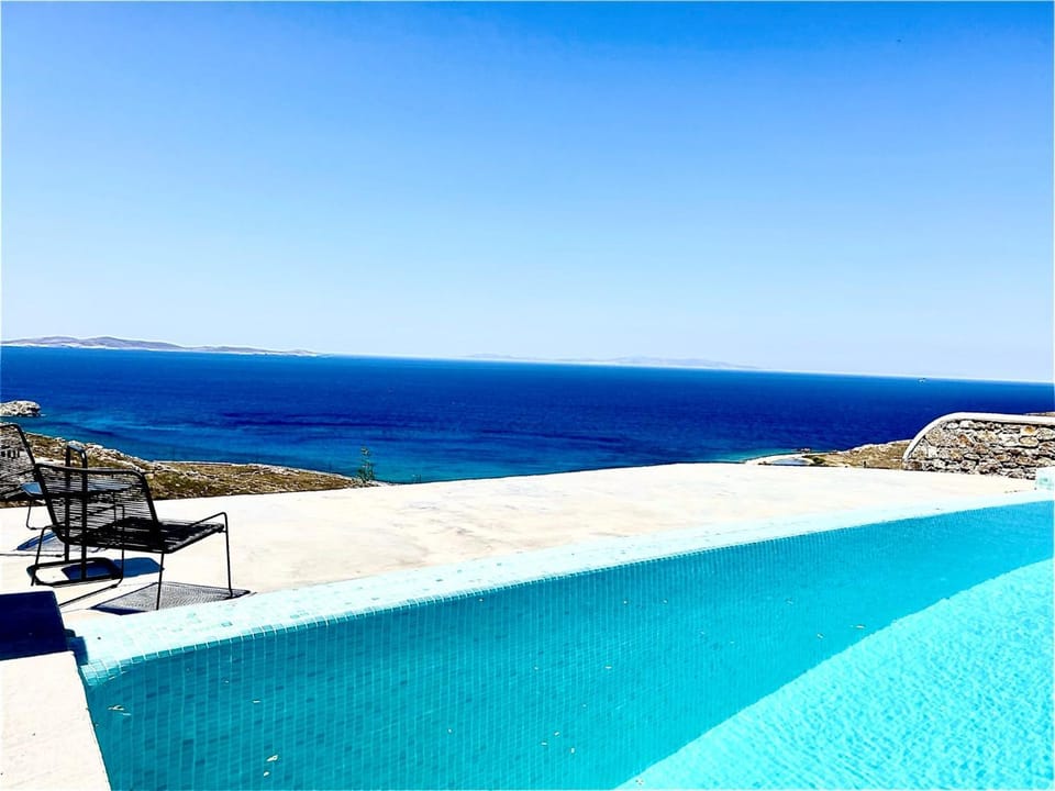 Hot Tub, Balcony/Terrace, Sea view, Swimming pool