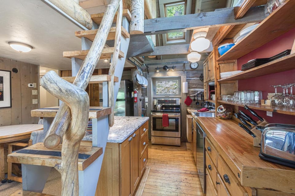 Seldom Inn House in Ouray