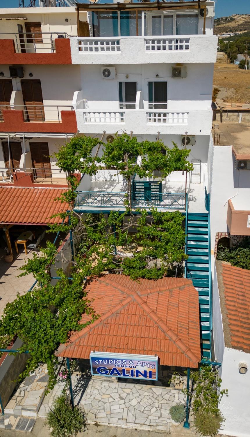 Property building, Day, View (from property/room), Balcony/Terrace