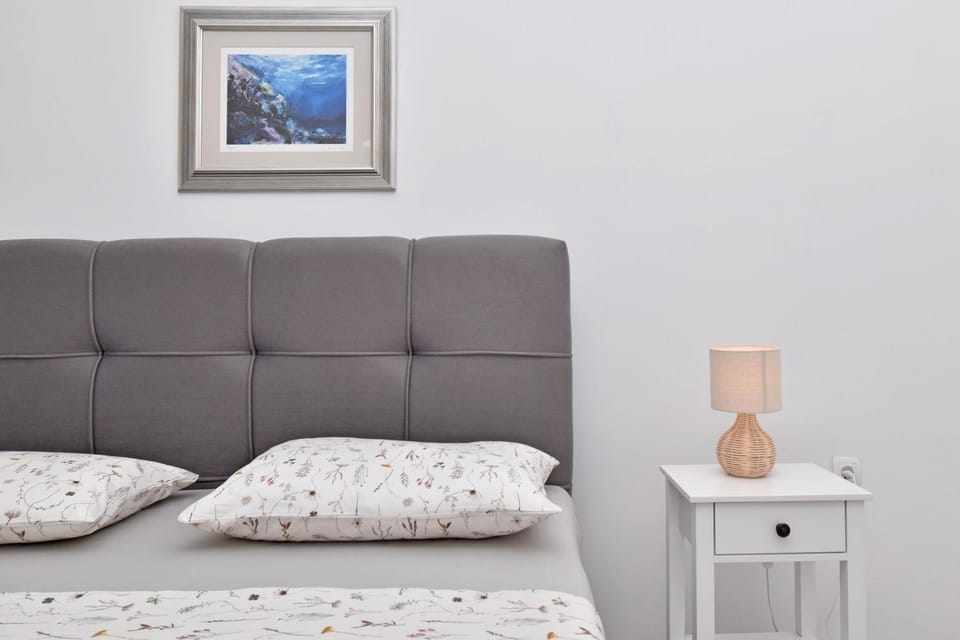 Sunny room Apartment in Tučepi