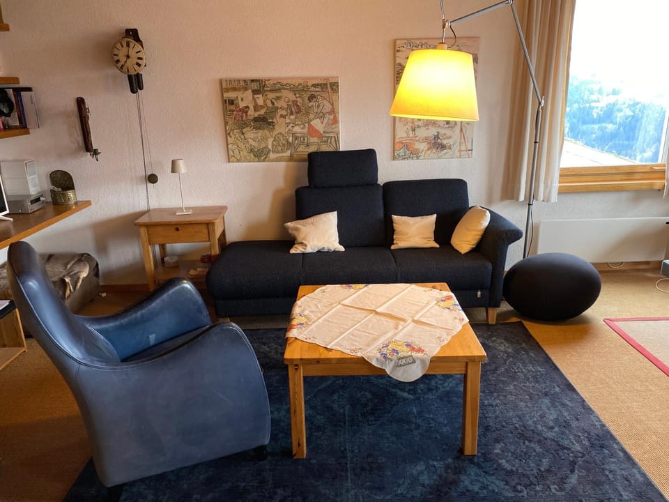 Living room, Seating area