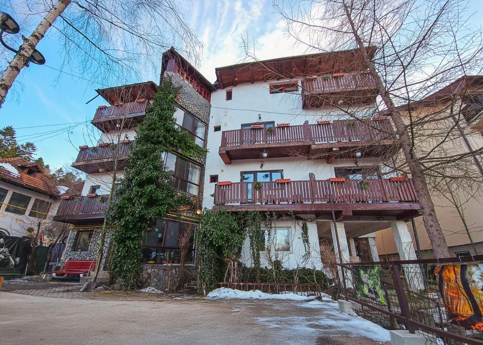 Property building, Facade/entrance, Spring, Winter
