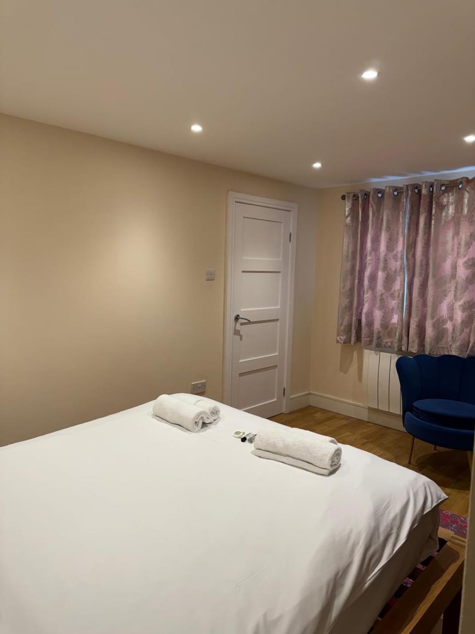 99 GUEST HOUSE Apartment in Eastbourne