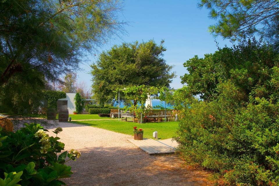 Garden view, Sea view