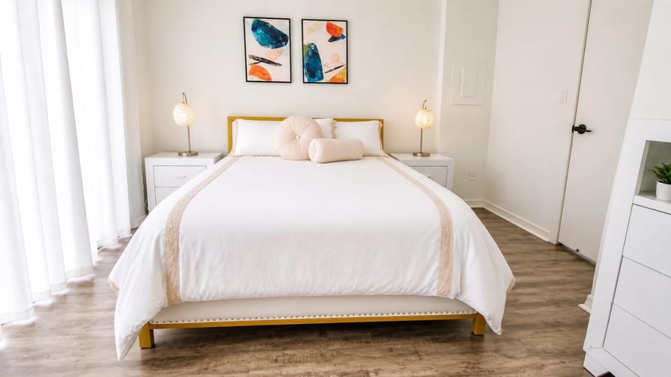 Bed, Bedroom