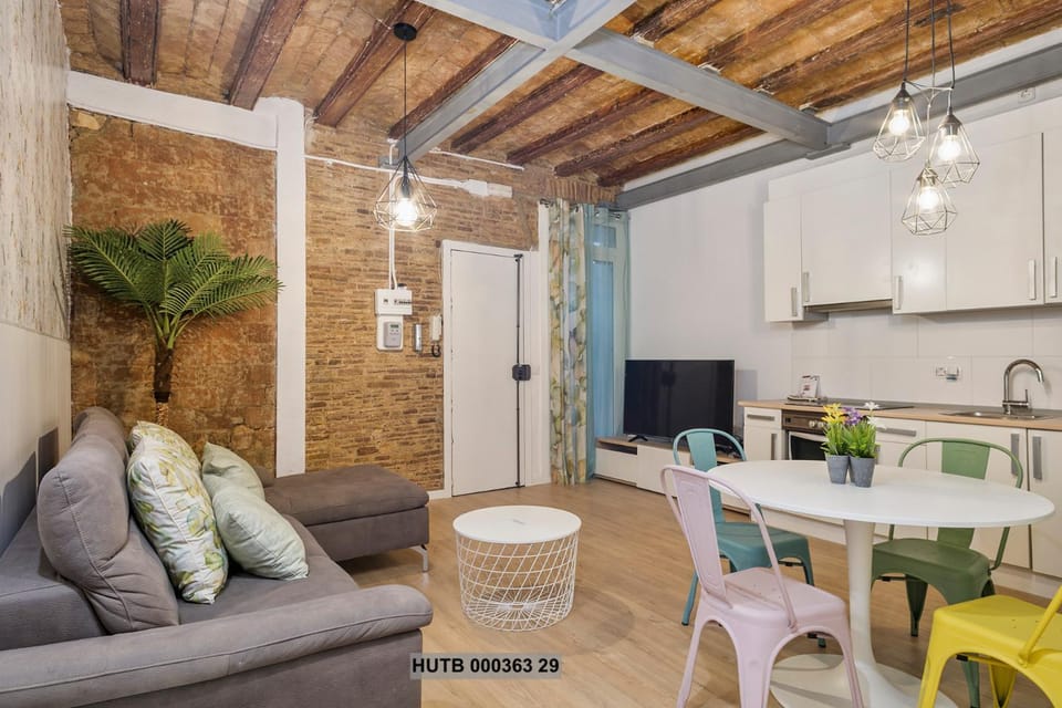 Day, Living room, Dining area, On site