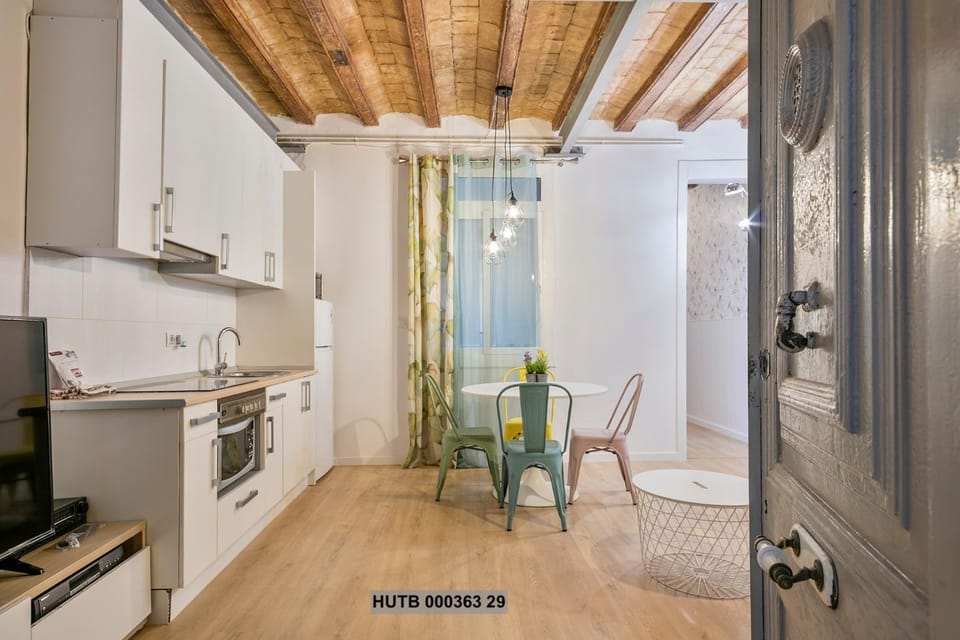 Day, Kitchen or kitchenette, Dining area, On site