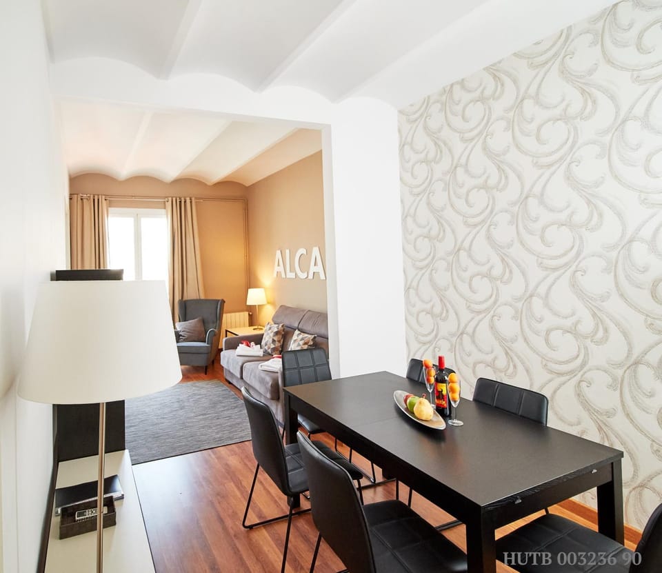 Day, Living room, Dining area, On site