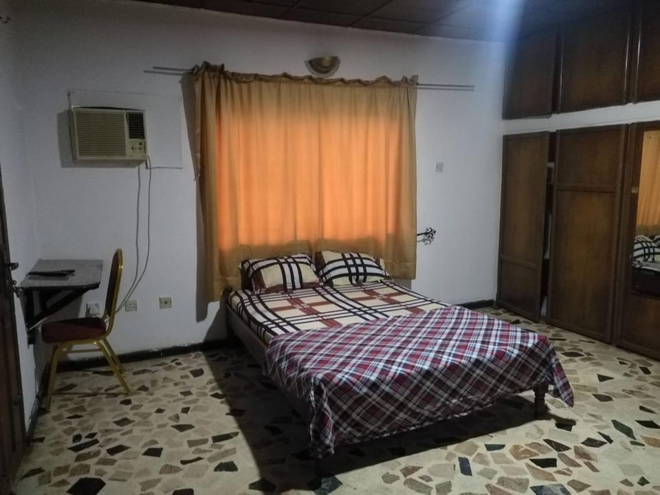 Seating area, Bedroom