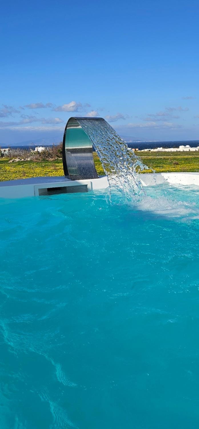 MyBozer Twin Villas Heated Private pools All Year Villa in Santorini
