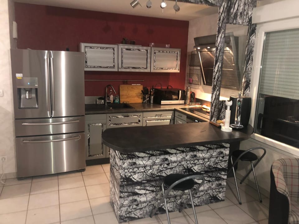 Kitchen or kitchenette, Communal kitchen