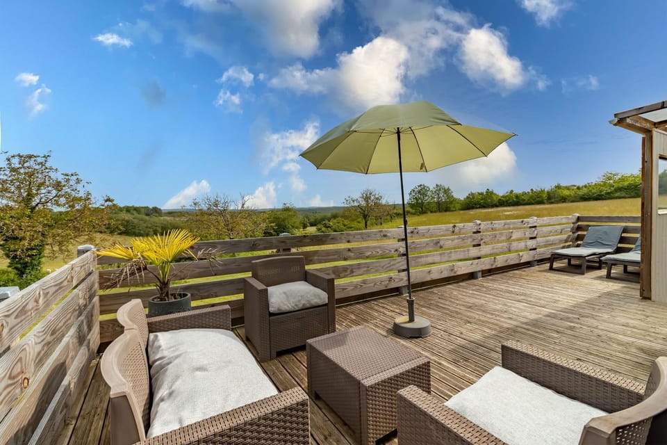 Property building, Garden, View (from property/room), View (from property/room), Balcony/Terrace, Balcony/Terrace