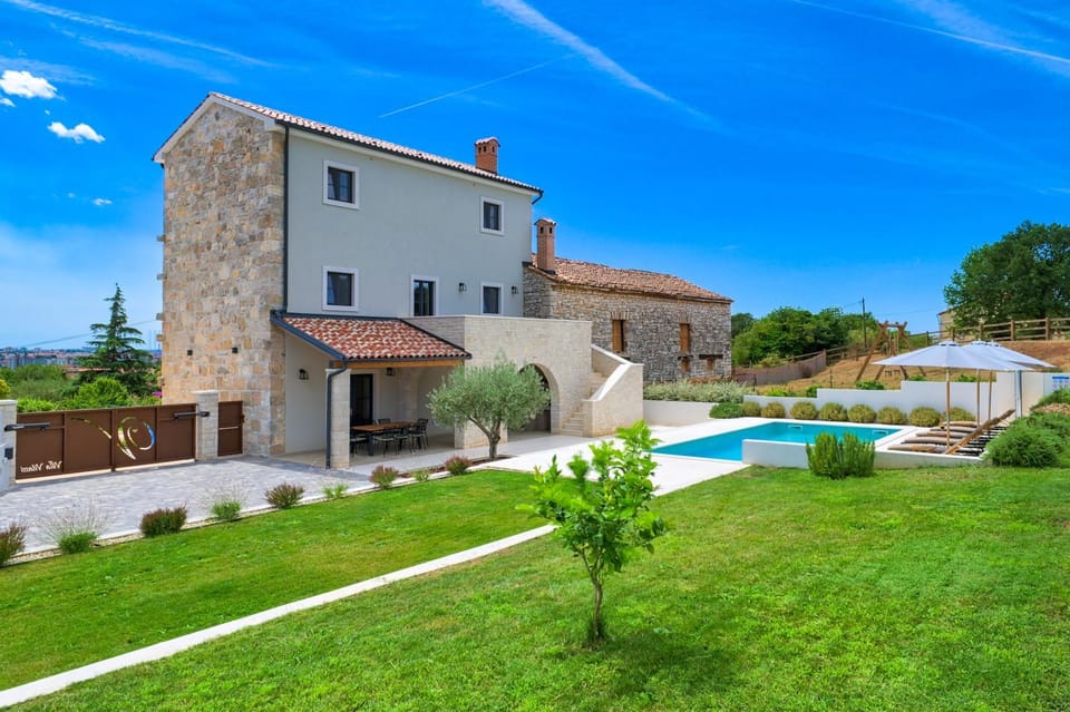 Villa Vitassi Villa in Pula