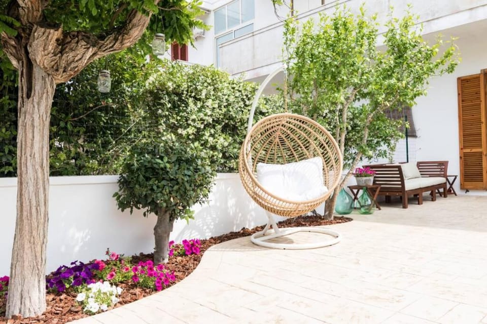 Property building, Garden