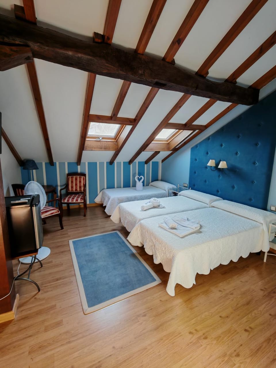 Photo of the whole room